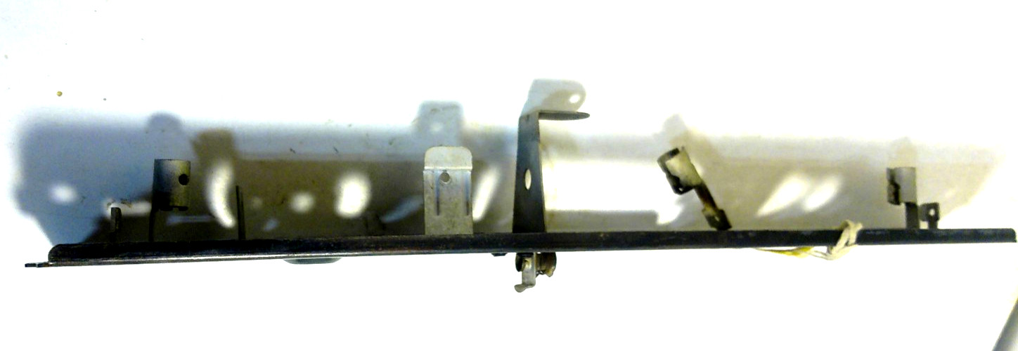 LIONEL 400 OR 404 POWERED RDC-9, BUDD CAR FRAME WIHT ALL SOCKETS AND BRACKETS.
