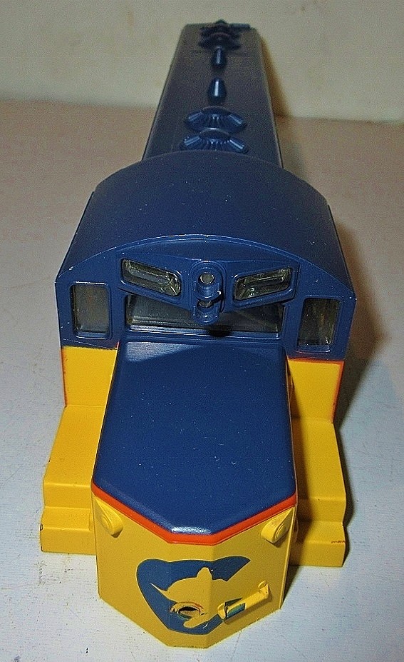 LIONEL #8463 B&O CHESSIE SYSTEM,GP-20 BODY