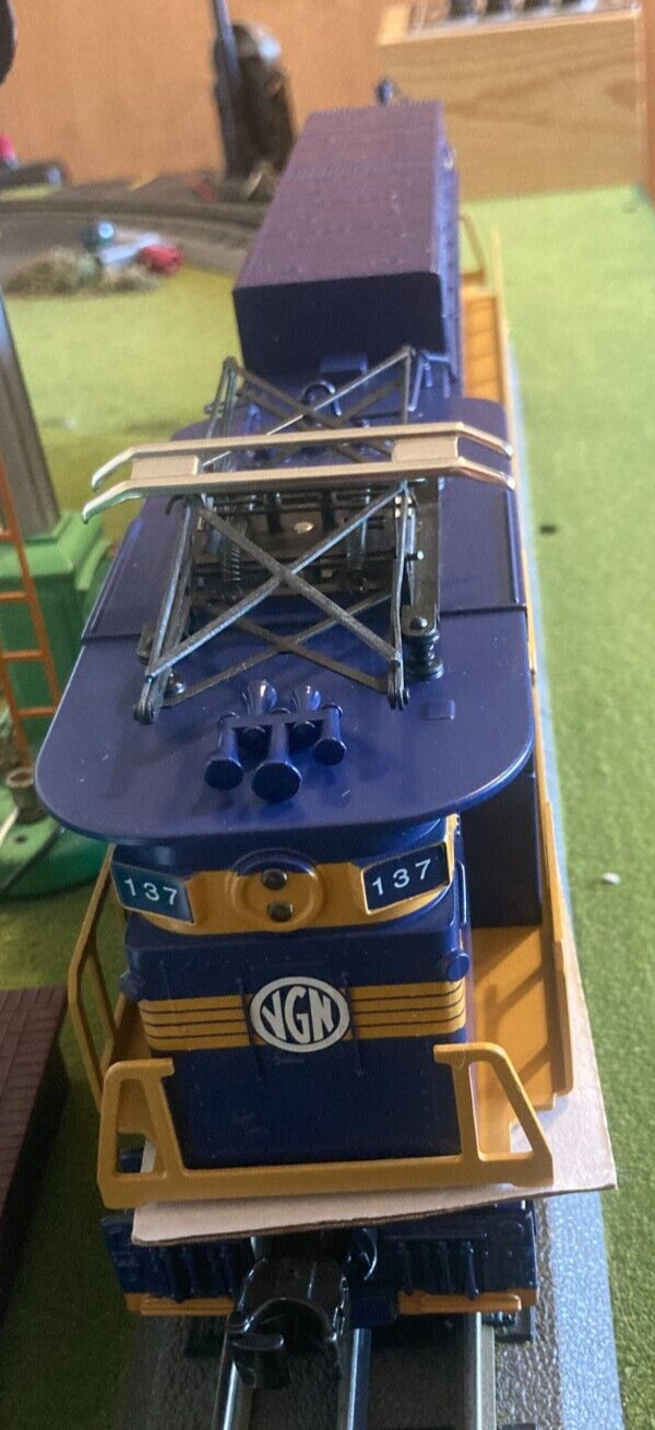 O Scale BACHMANN VIRGINIAN (BLUE/YELLOW) EL-C Powered A Unit Cab #137