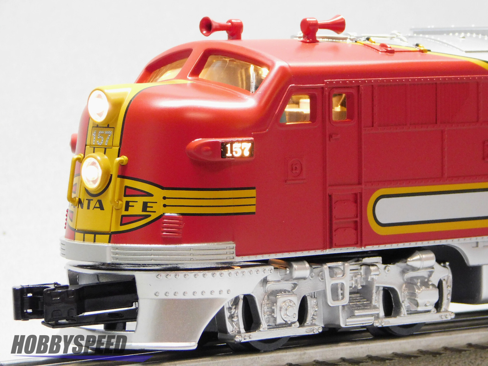 LIONEL SANTA FE LIONCHIEF DIESEL LOCOMOTIVE #157 O GAUGE train 5.0 2323110-E NEW