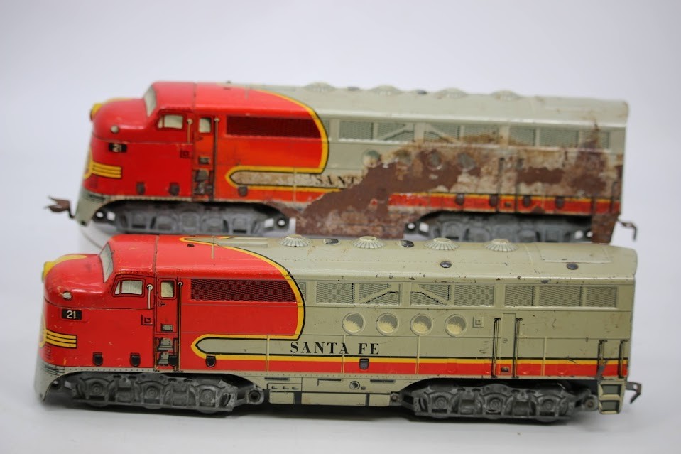 Marx 21 Santa Fe 1950s Double Diesel Set Vintage Twin Units