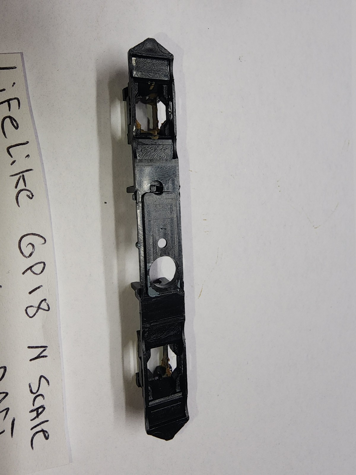 N Scale Life-Like Gp18 Diesel Locomotive Plastic Chassis ONLY 4″ GOOD CONDITION