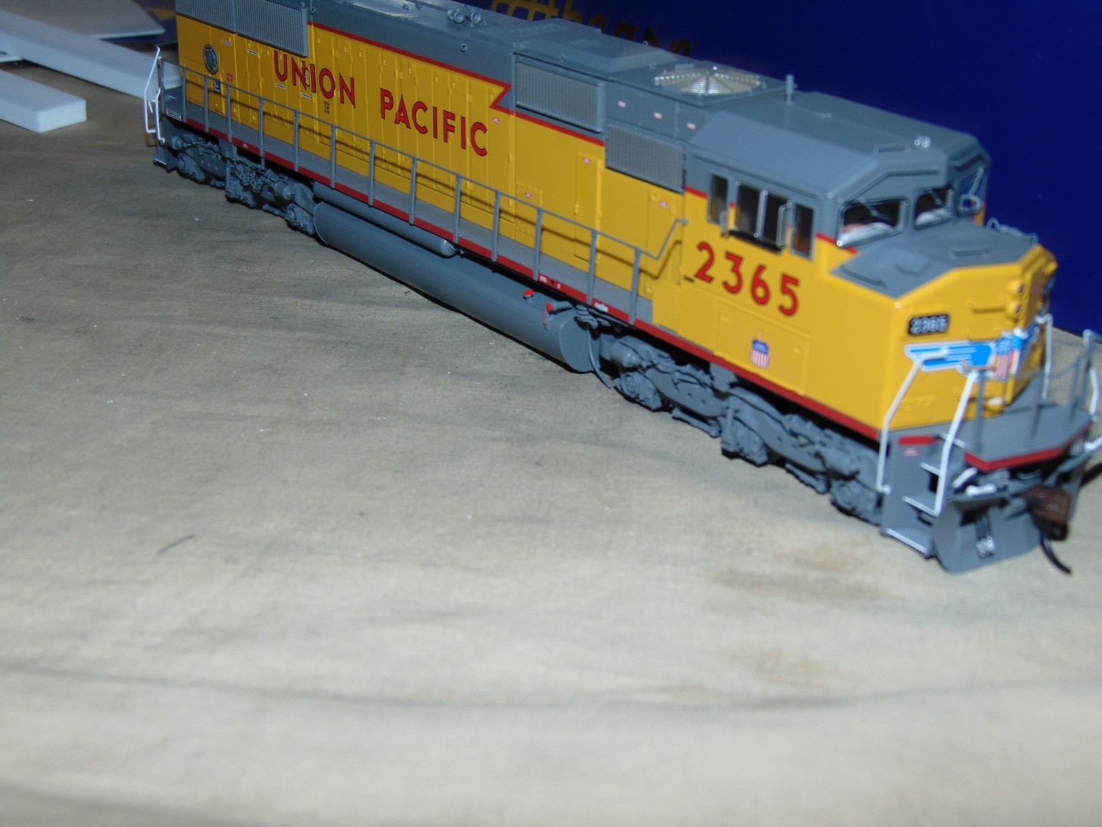 ATHEARN GENESIS HO 75634 UNION PACIFIC SD60M TRI CLOPS + DCC & SOUND -BRAND NEW