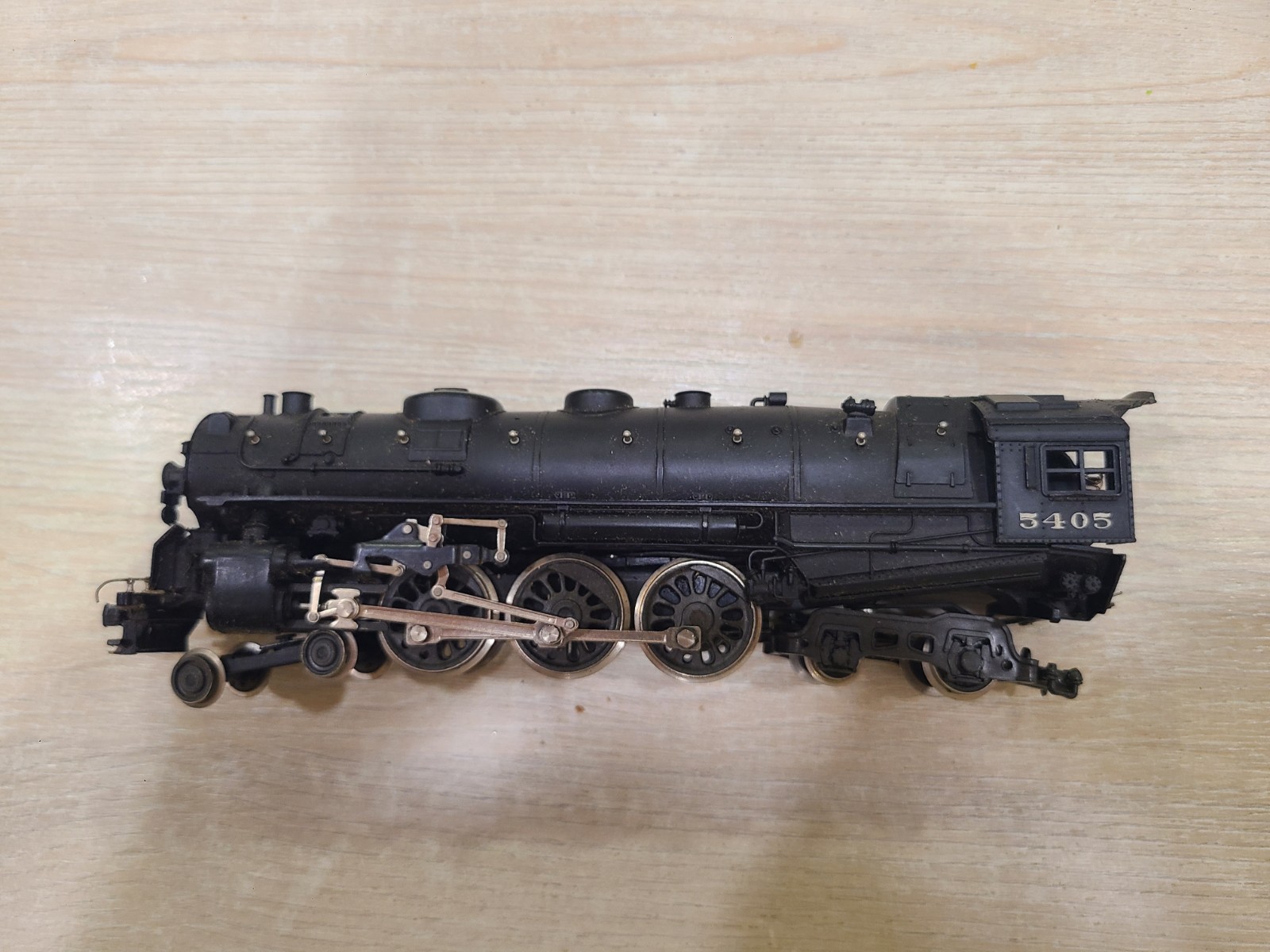 AHM/Riverossi 464 New York Central 5405 HO Locomotive. See Description