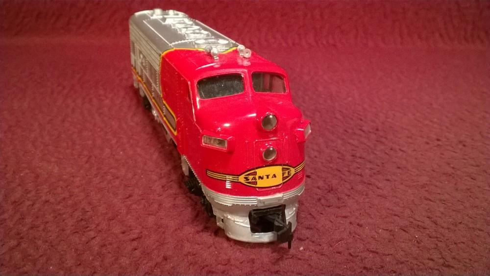 HO BACHMANN #307 SANTA FE WARBONET RMD F9 DIESEL LOCOMOTIVE – VG IN ORIG BOX