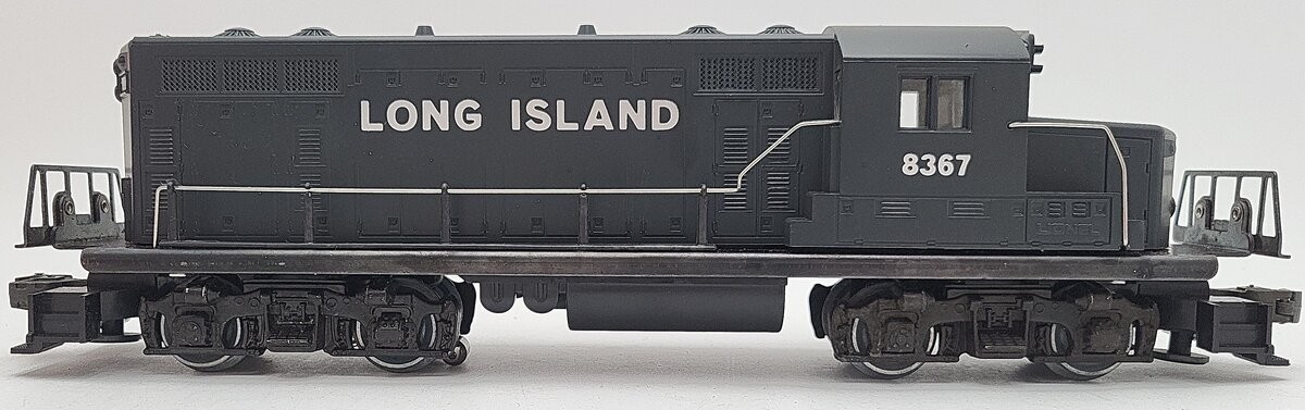 Lionel 6-8367 O Gauge Long Island GP20 Non-Powered Diesel Locomotive/Box