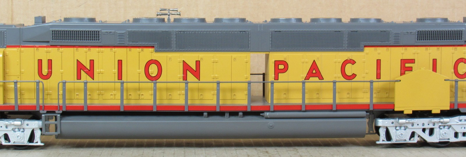 MTH Premier 20-2178-1 Union Pacific DD40AX Diesel Engine w/PS O-Gauge LNIB
