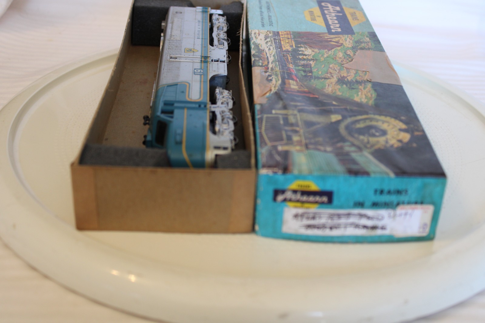 HO Scale Athearn, PA-1 Diesel Locomotive Delaware & Hudson, Silver Blue #19