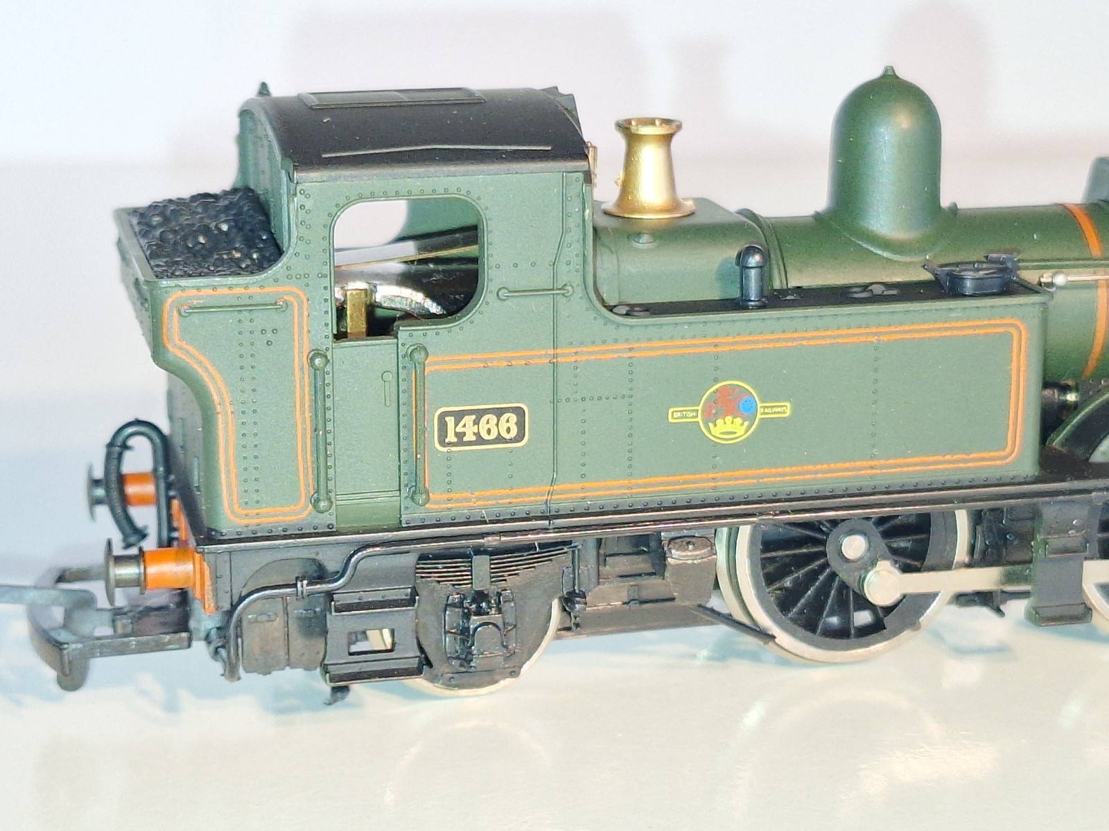 Airfix 54153-0 BR Tank Loco. New Old Stock. Mint Cond. 2 Rail DC Boxed. OO Scale