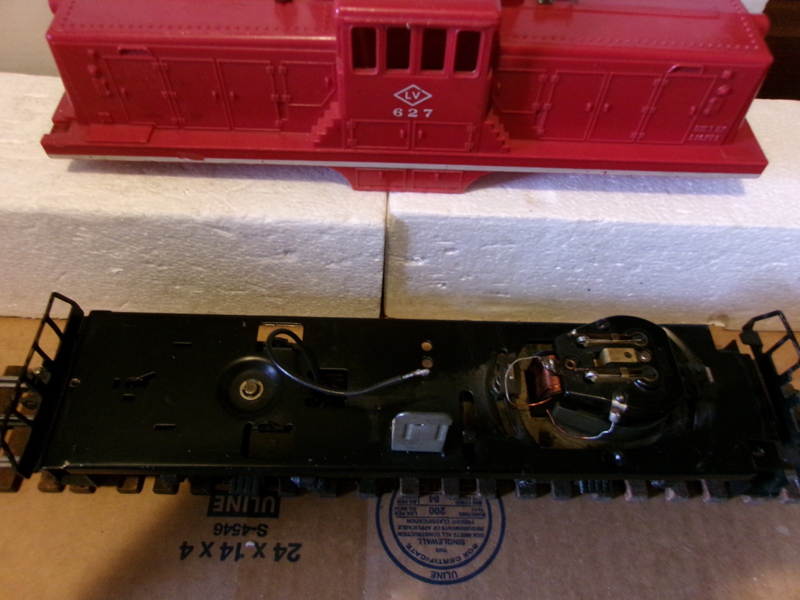 L LIONEL POSTWAR #627 LEHIGH VALLEY GE 44- TON SWITCHER