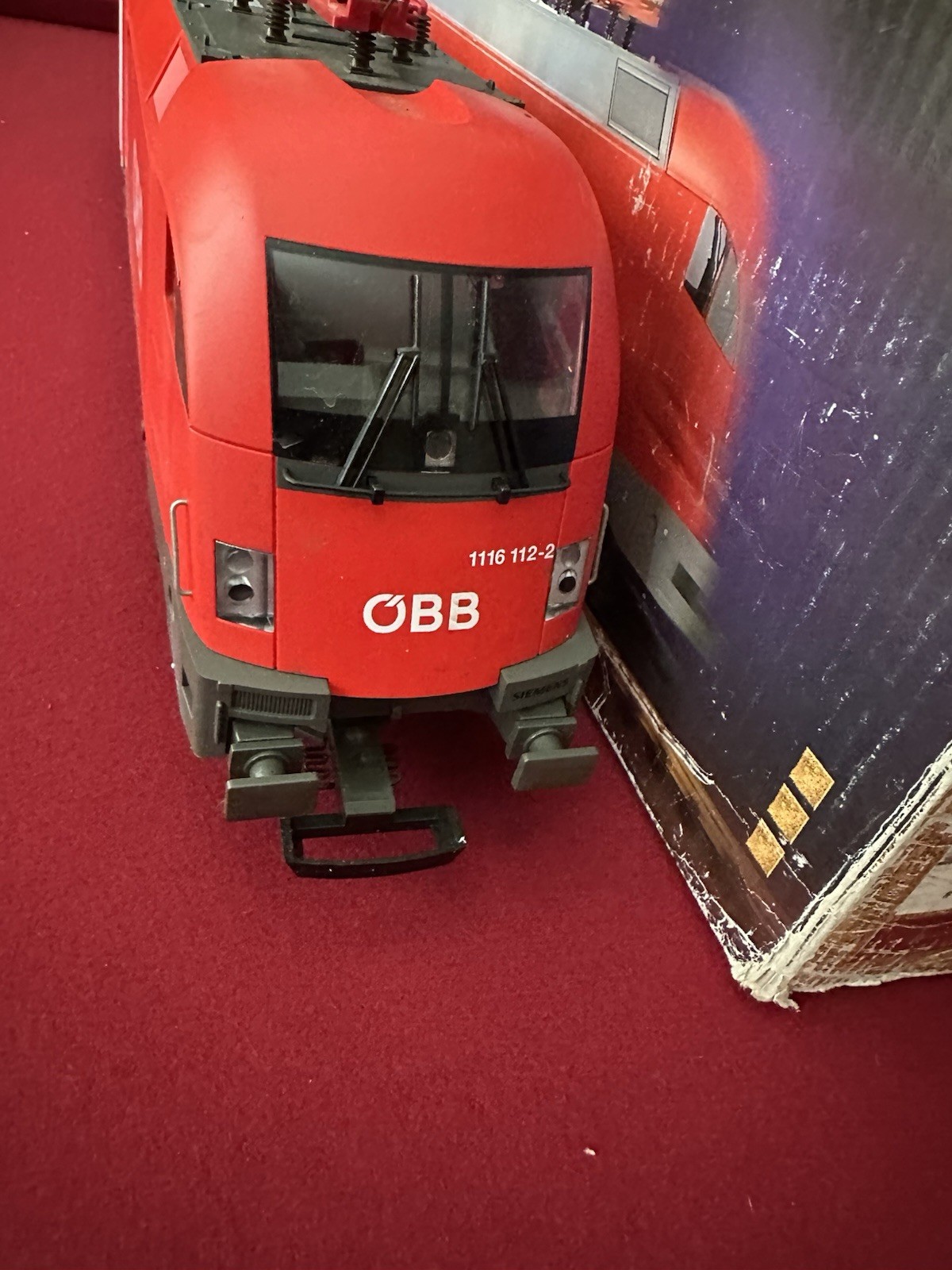 Piko 37412 Taurus OBB Electric Locomotive With Box