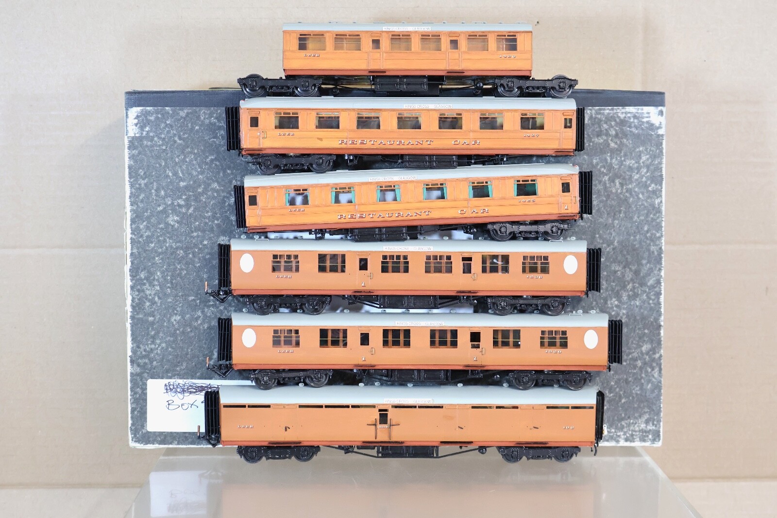 DJH PC MODELS EM GAUGE KIT BUILT LNER A4 MALLARD LOCO & 10 GRESLEY COACH oj