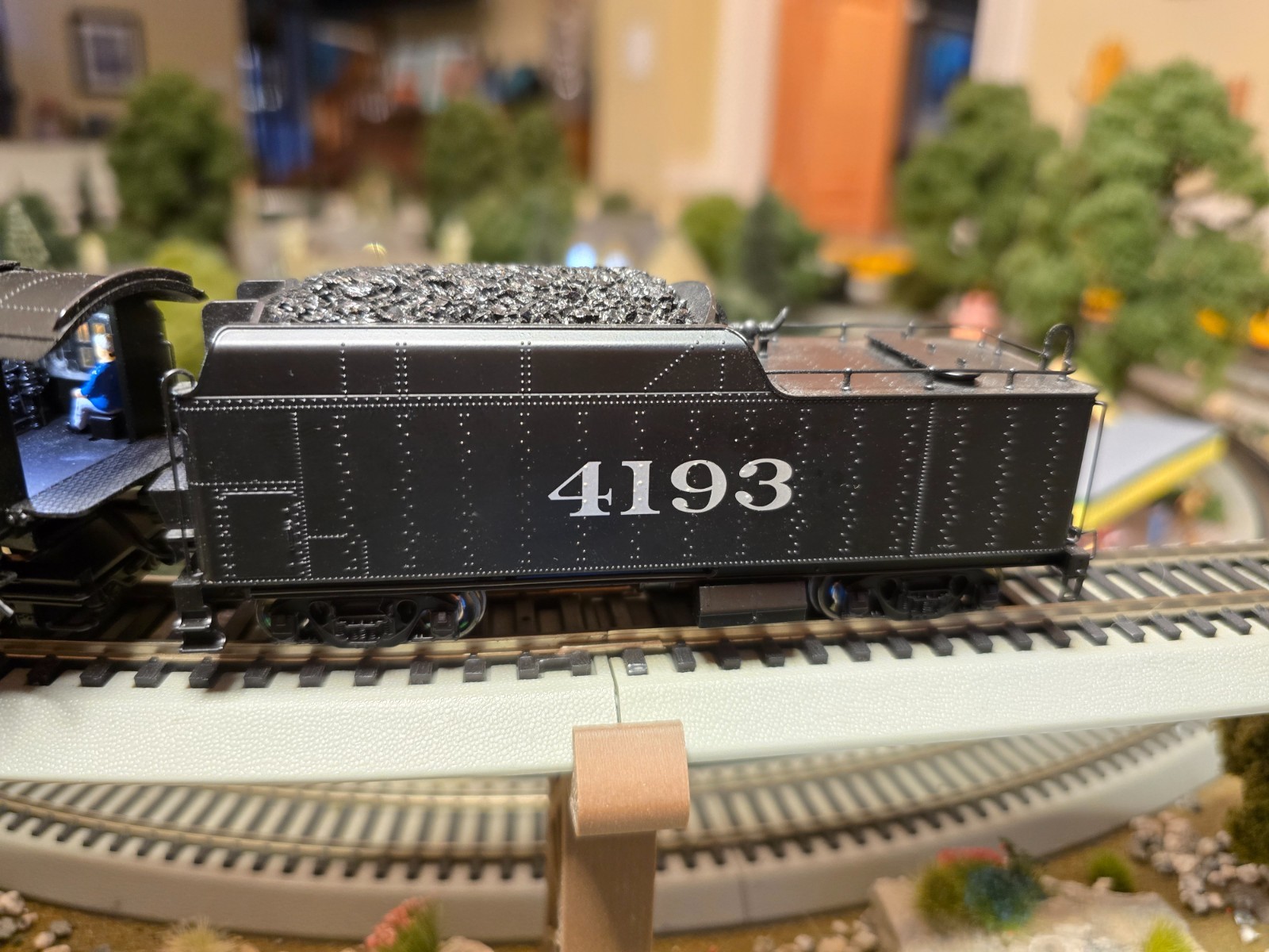 BLI7890 ATSF 2-8-4 Berkshire T1a #4193, 4-axle Tender, DCC/Sound/Smoke, Paragon4