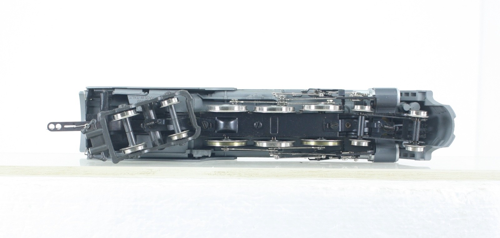 HO Scale Rivarossi 1543 New York Central Streamlined 4-6-4 Dreyfuss Hudson