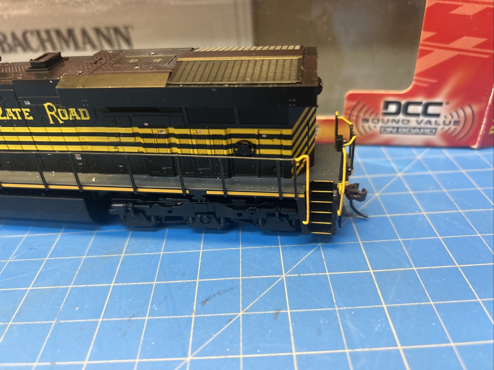 HO Bachmann Norfolk Southern Nickel Plate Road ES44AC #8100 Sound Value Works