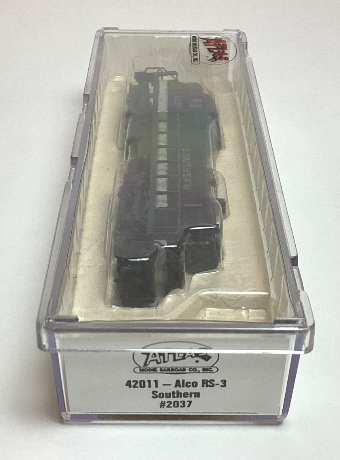 ATLAS 42011 Locomotive RS-3 Southern #2037 Black & Silver 7.75″ x 1.75″ Inches
