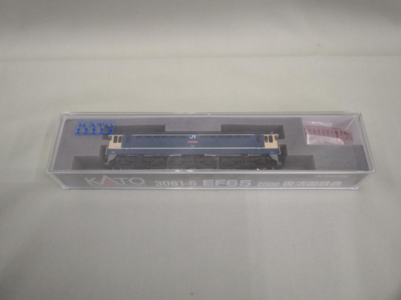 KATO 3061-5 EF65 2000 Revival JNR Color