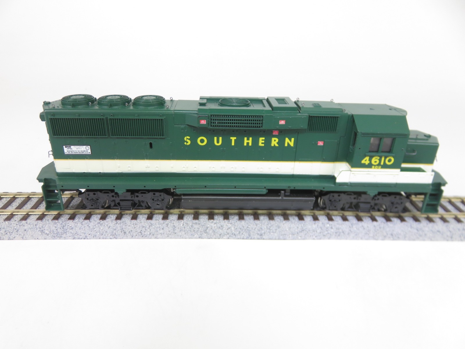 Athearn Blue Box 4766 HO Scale Southern Railway EMD GP59 Diesel Locomotive