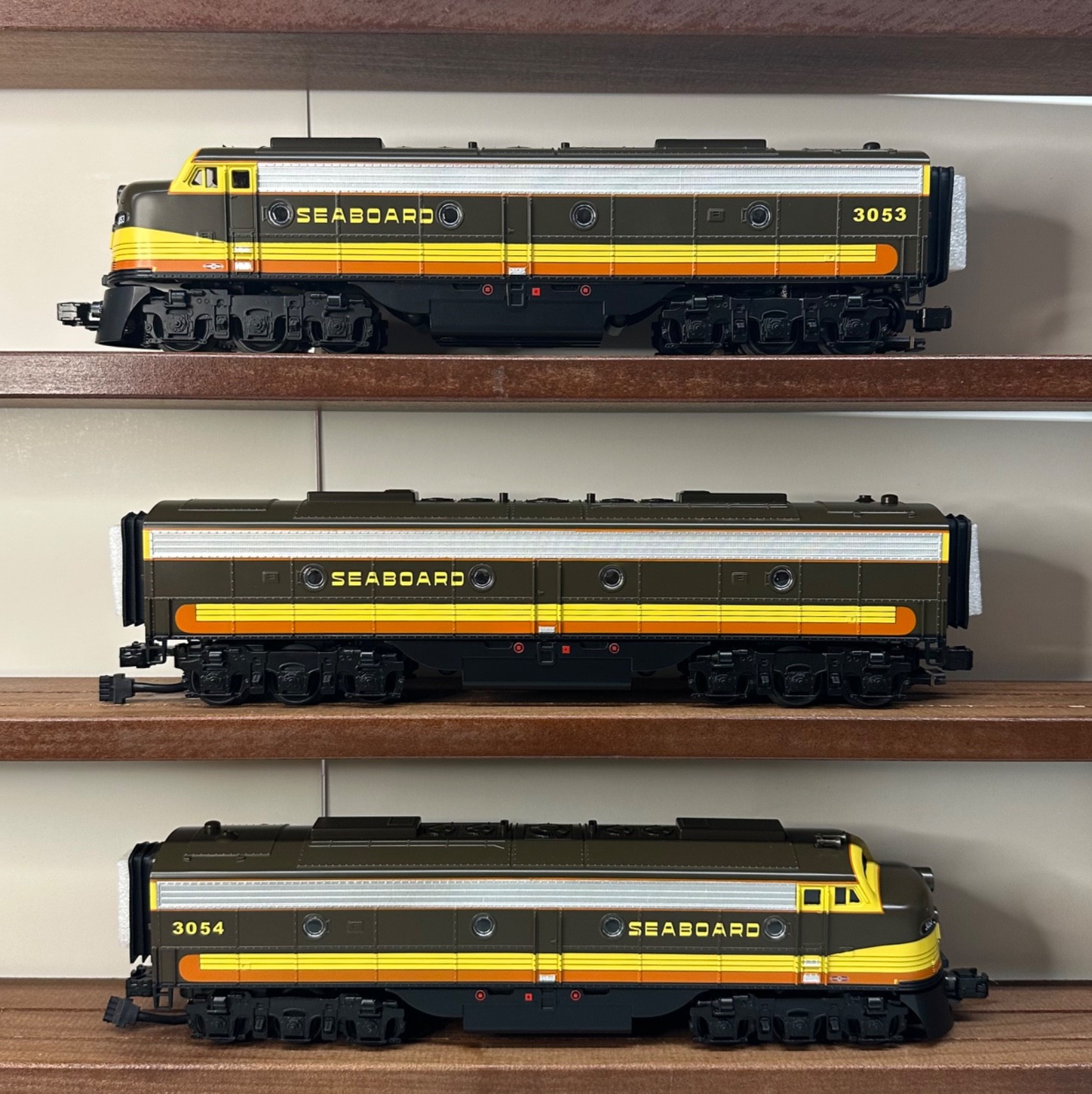 O Scale 3 Rail MTH Rail King Seaboard E8 AA Units & E8 B Unit Diesel Engine Sets