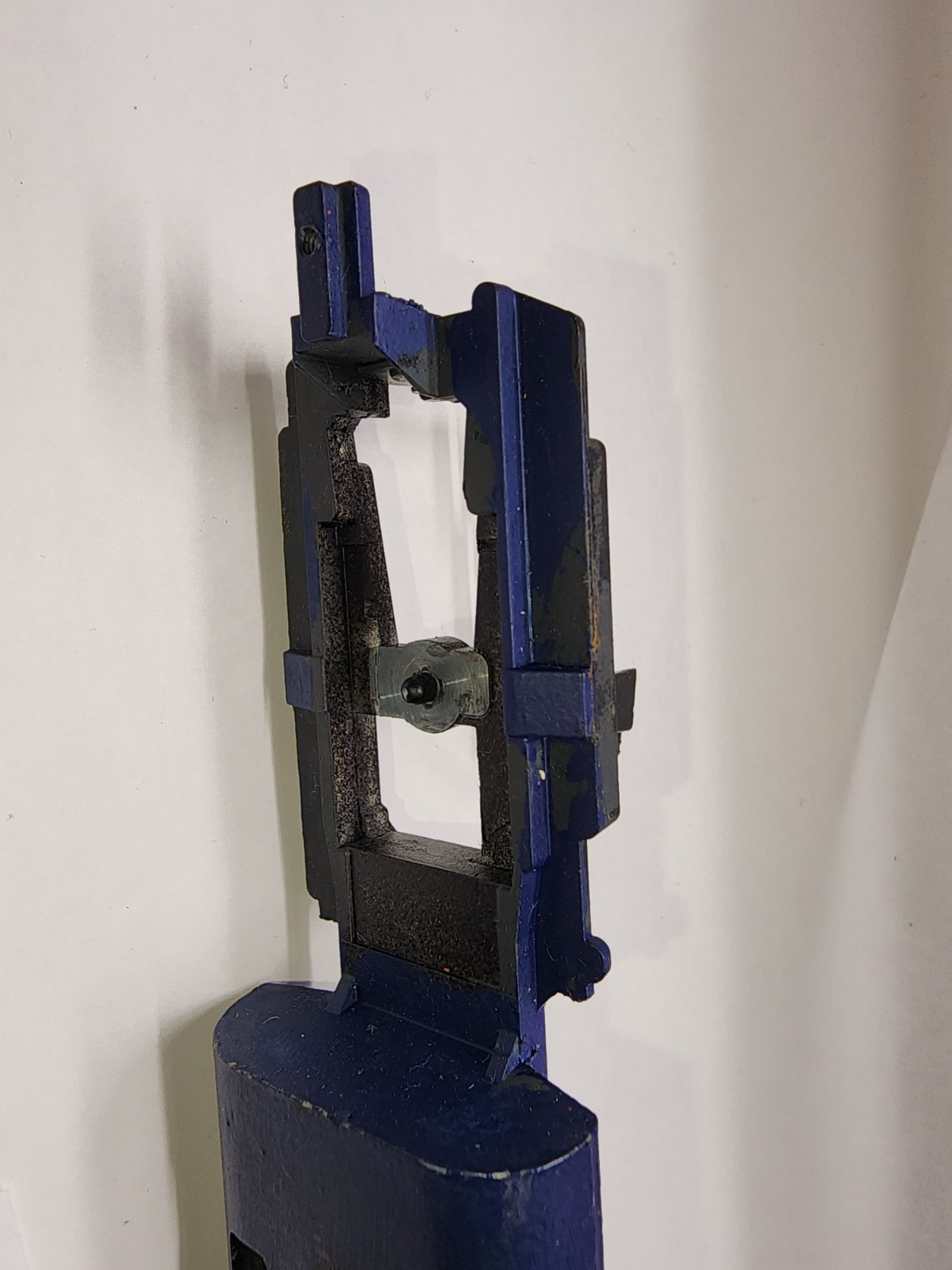 GP38 ATHEARN HO SCALE DIECAST METAL UNDERFRAME CHASSIS HEADLIGHT ASSEMBLY LOT