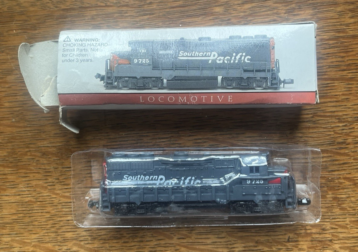 SOUTHERN PACIFIC LOCOMOTIVE MODEL TRAIN BY HIGH SPEED METAL PRODUCTS – IOP