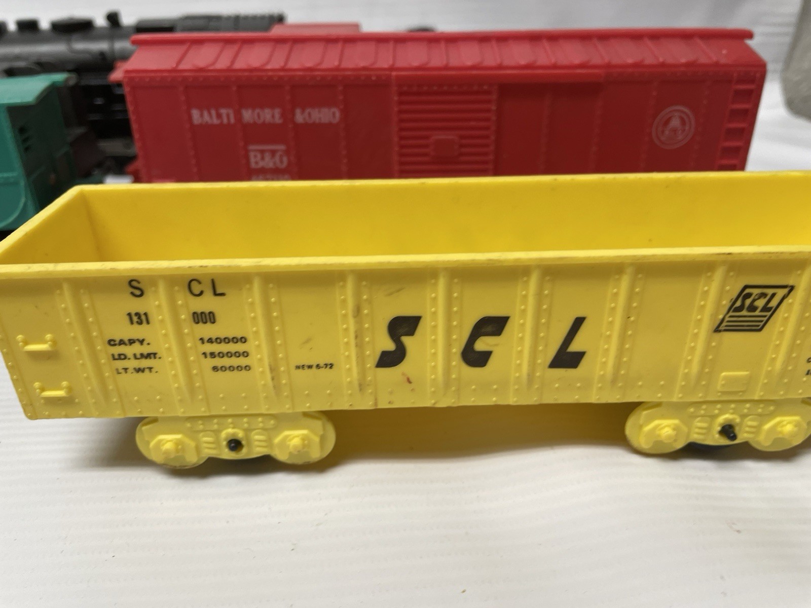 VINTAGE TOY TRAIN LOT MARX Toys Engine Cars Metal Tracks + Misc Items