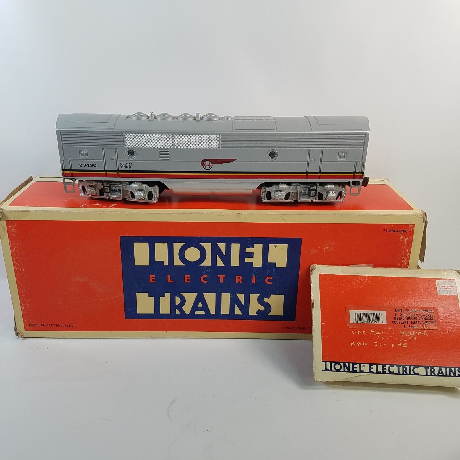 Lionel Santa Fe 2343C F3B War Bonnet O Gauge Silver Truck Clear Porthole 6-18136