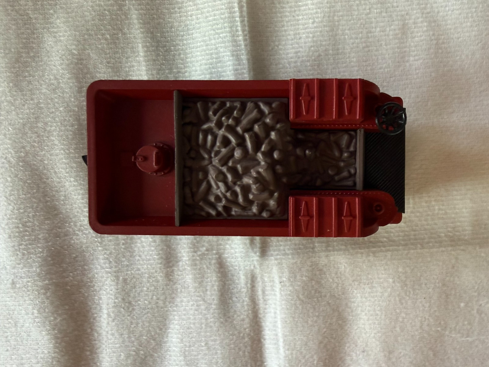 IHC Virginia & Truckee 8010 0-4-0 Old Timer HO Steam Locomotive (Red) Bcoupler