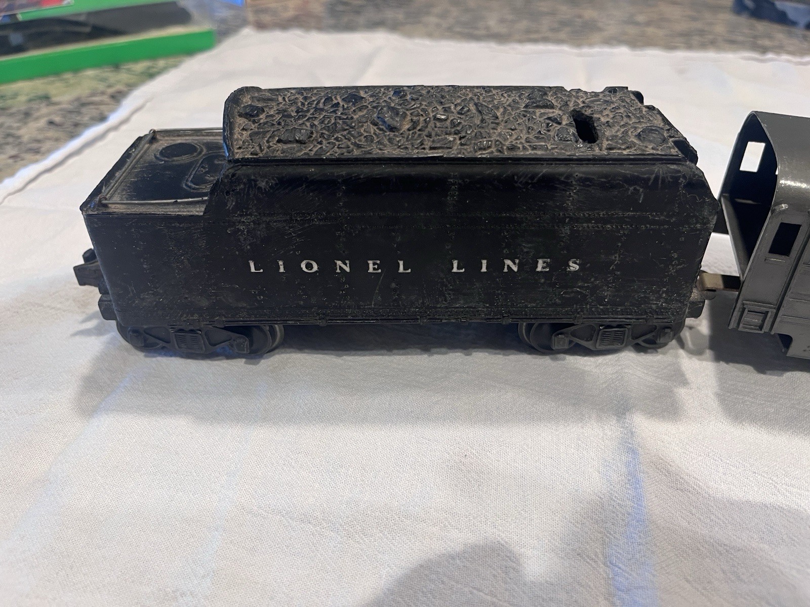 Lionel O Gauge torpedo steam locomotive gunmetal pre war version w coal tender