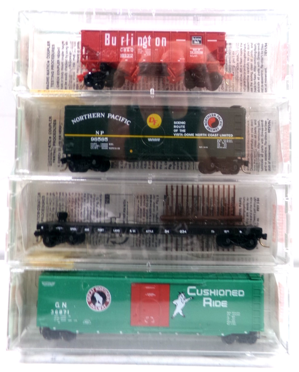 N scale Micro-Trains 21212 Fallen Flags set in original box (9399)