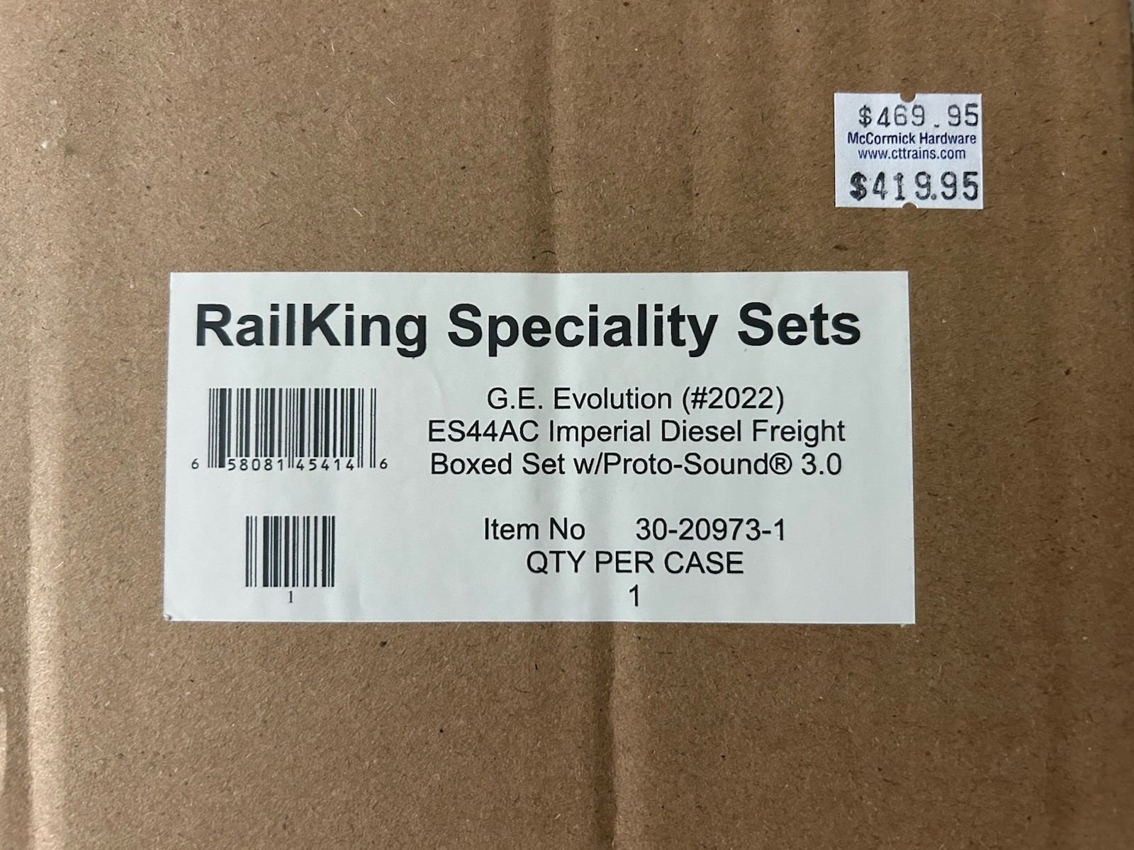 mth o scale GE evolution Series ES 44AC Locomotive + Matching Caboose