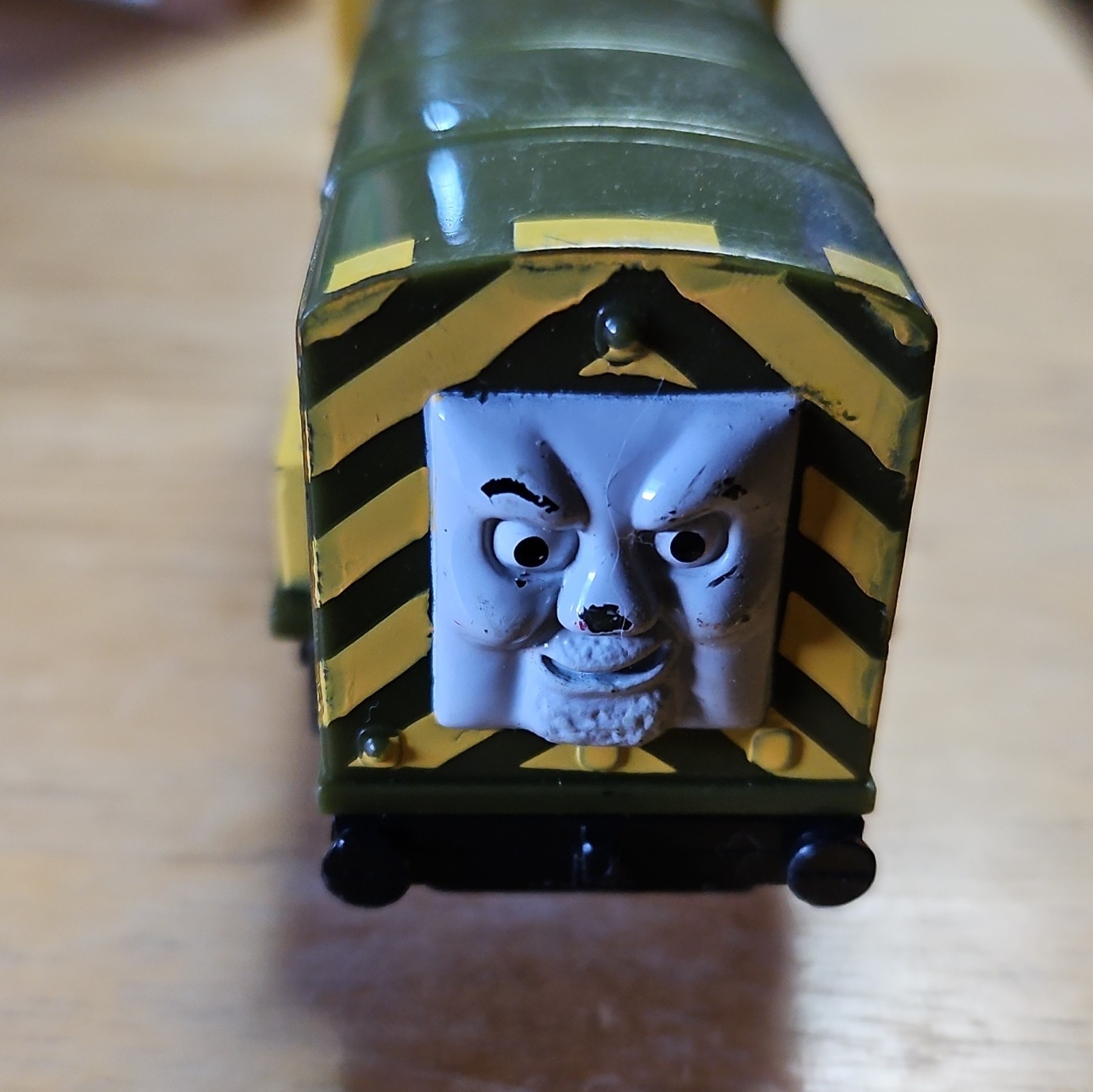 Thomas & Friends Sodor Ironworks HO Diesel Locomotive Analog Green/Yellow/Black