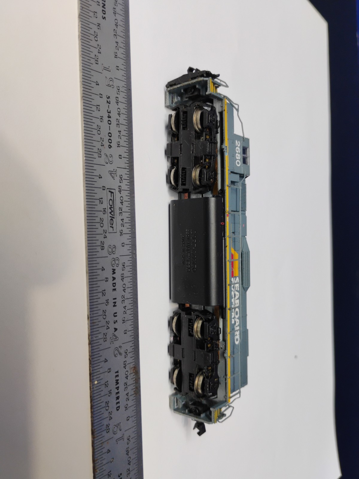 N Scale Locomotive Seaboard Systems 2680 Diesel Engine