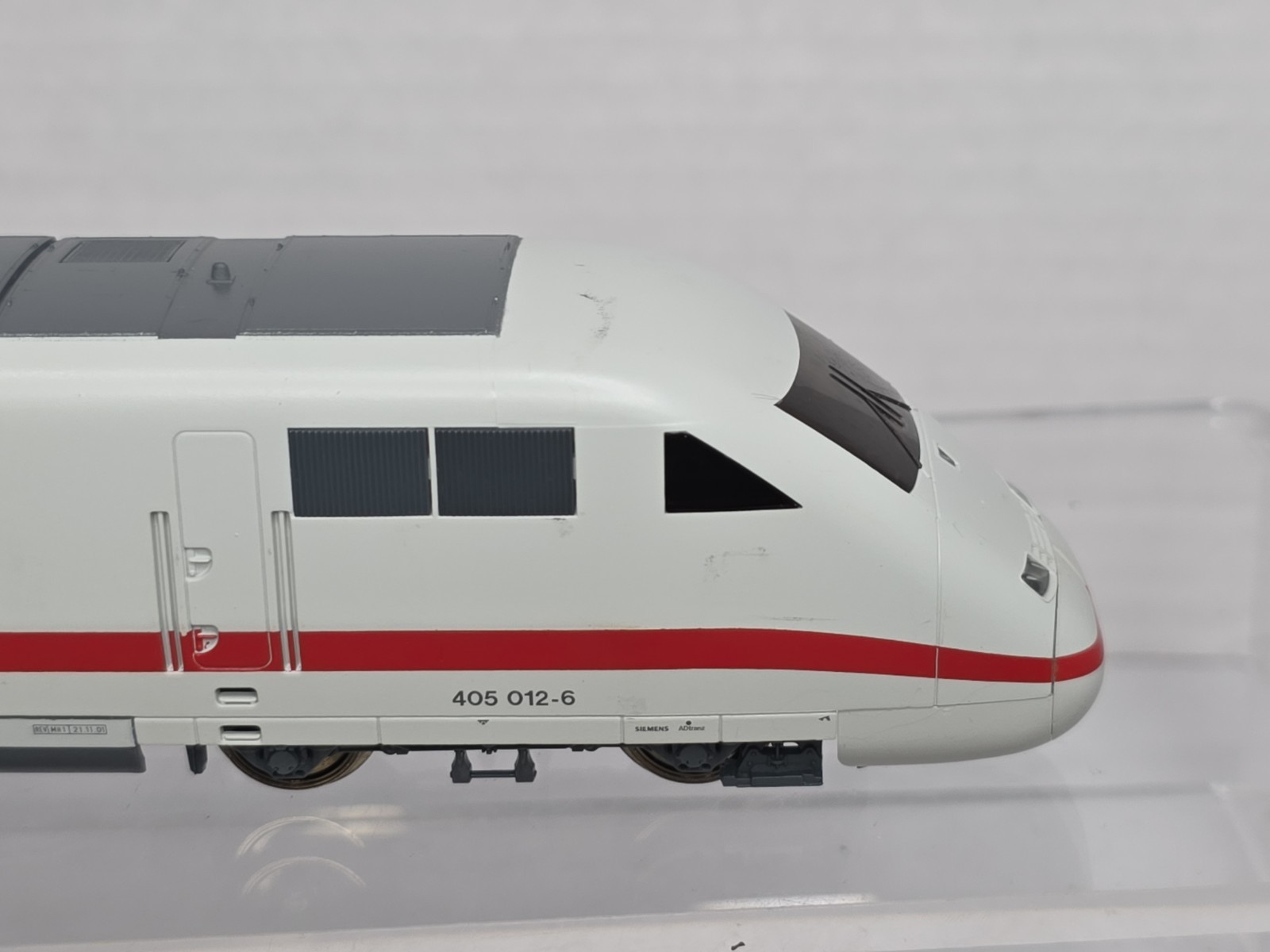 Roco HO Scale 405012-6 Lighted Dummy DB ICE High Speed Bullet Train
