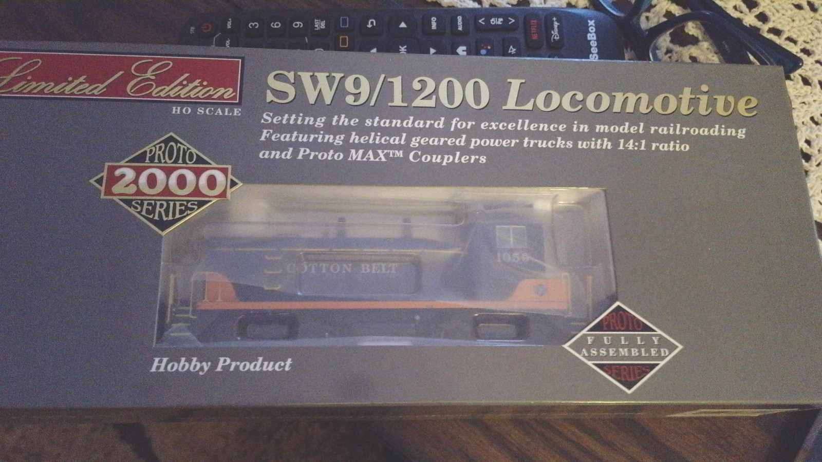 New in Box Walthers PROTO 2000 Ltd Ed HO SW9/1200 Locomotive