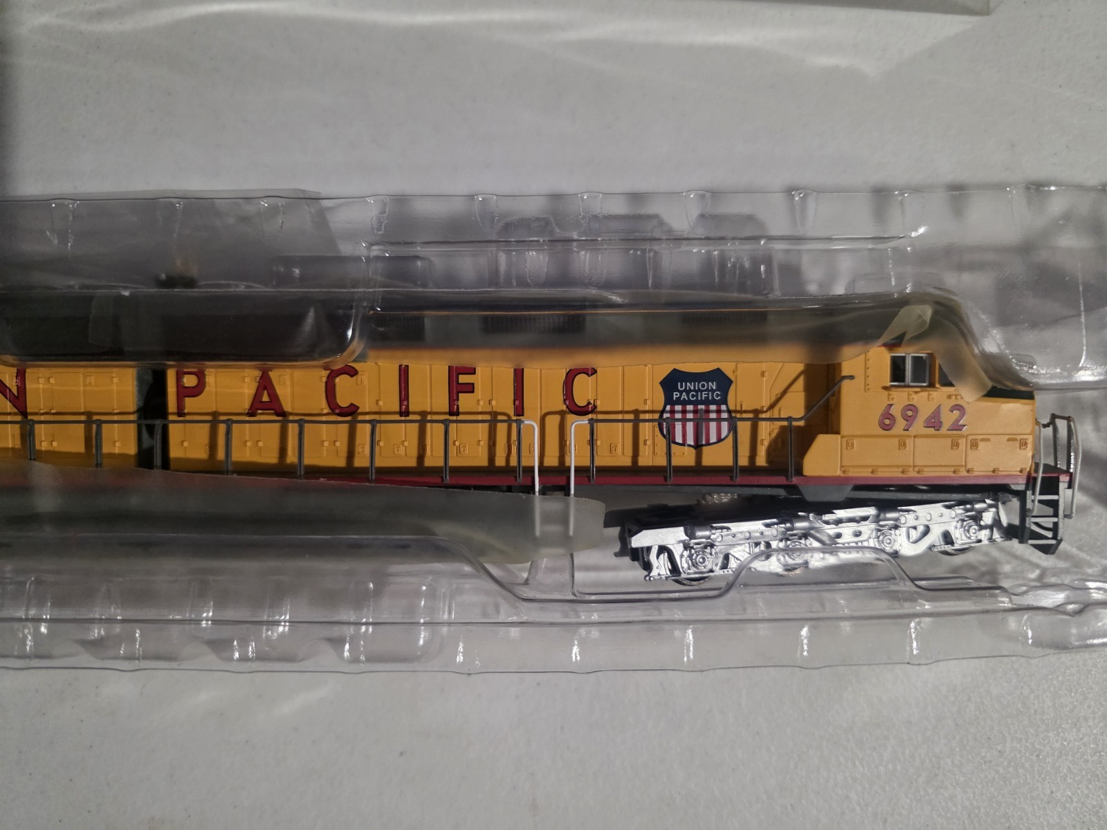 Bachmann 62108 HO UP EMD DD40AX Centennial w/ DCC Union Pacific #6942