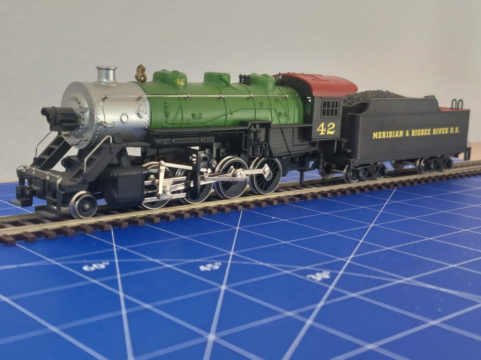 HO Mehano USA 2-8-0 Meridian & Bigbee River Railroad 42 steam locomotive