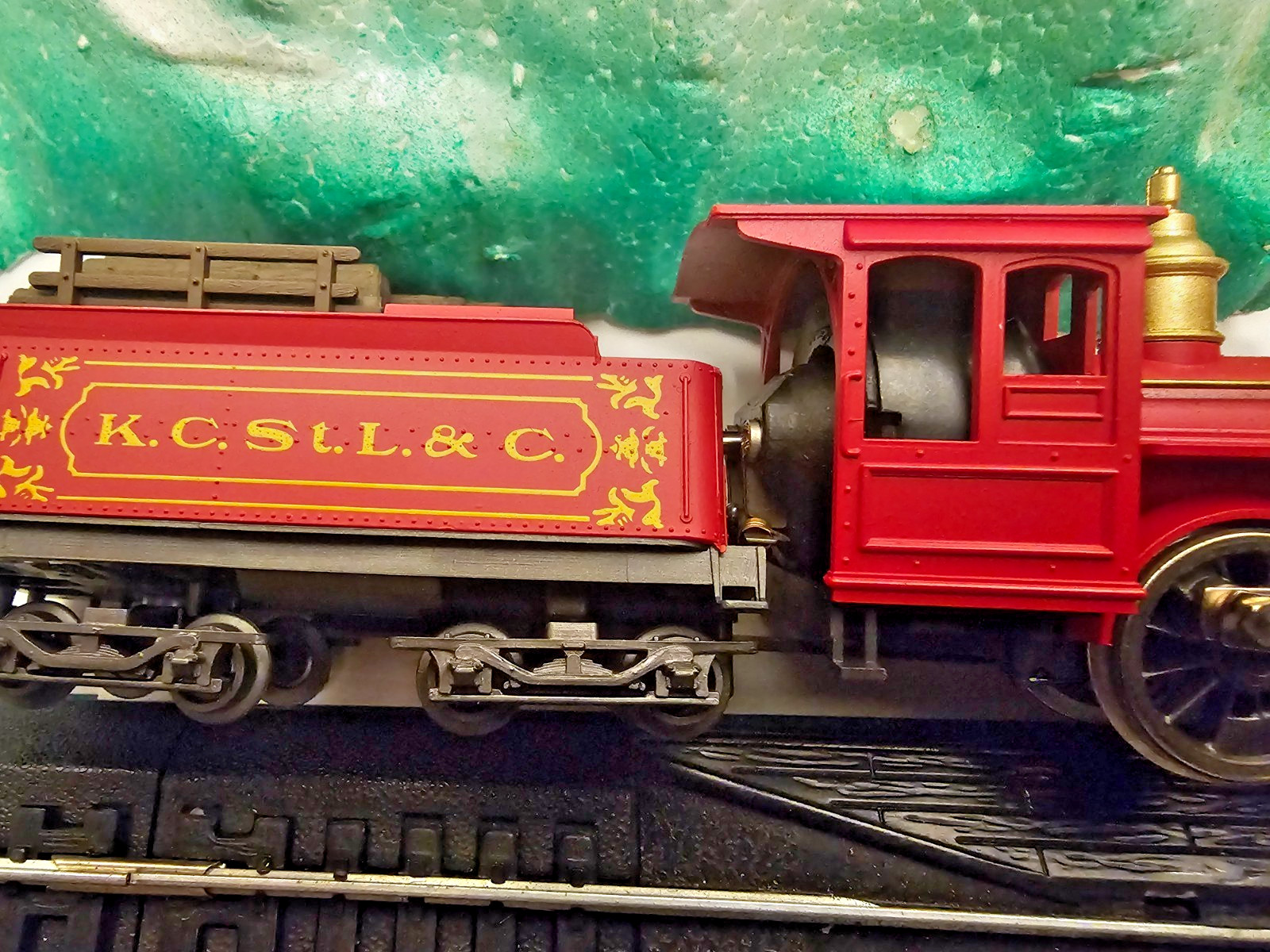 HO Scale AHM / Pocher KCStL&C JW Bowker 2-4-0 Locomotive & Tender in Box / Runs!