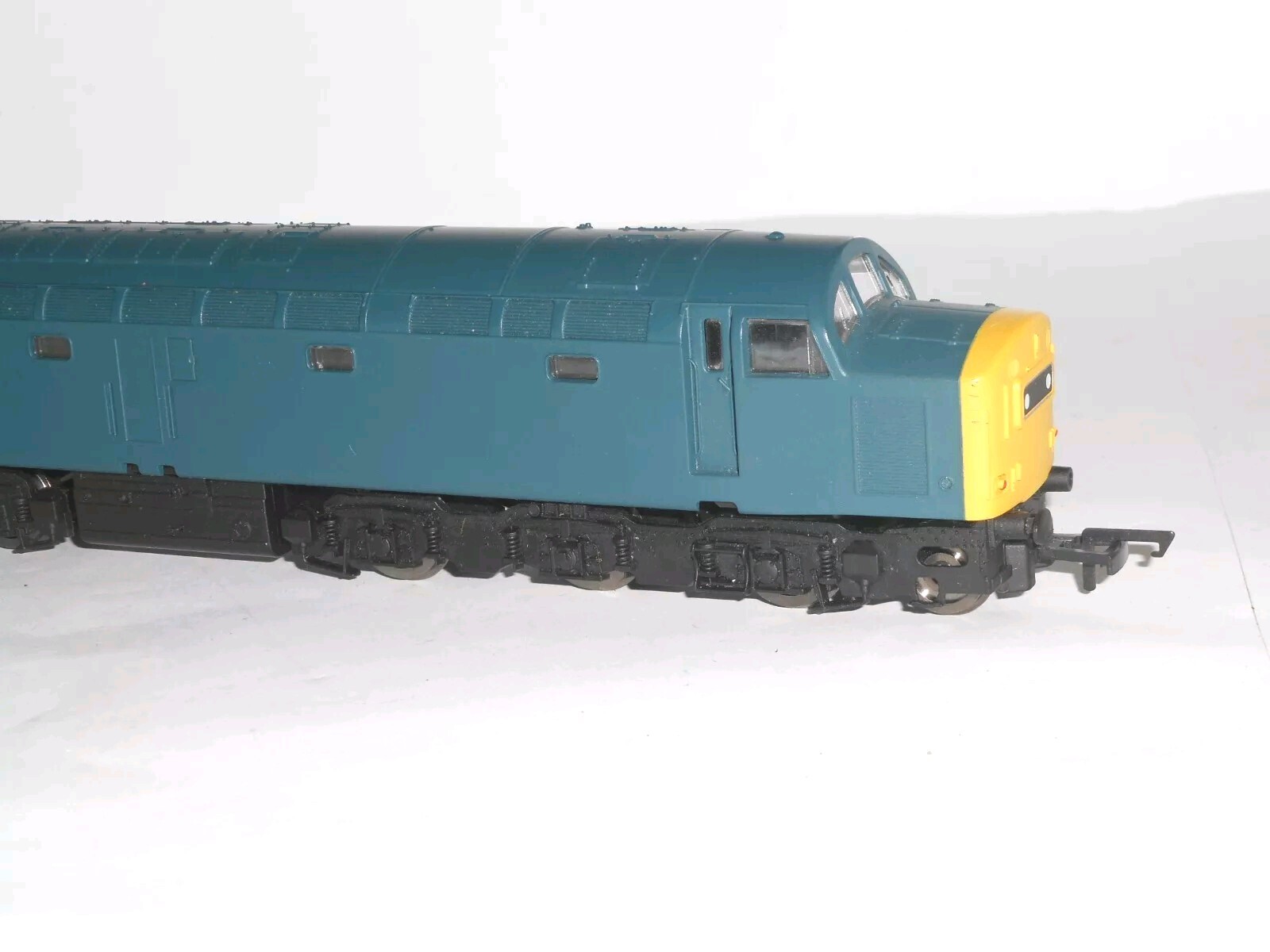 Hornby DCC chip fitted BR 1-C-C-1 Deltic diesel. Excell cond. HO Scale. 2 rail