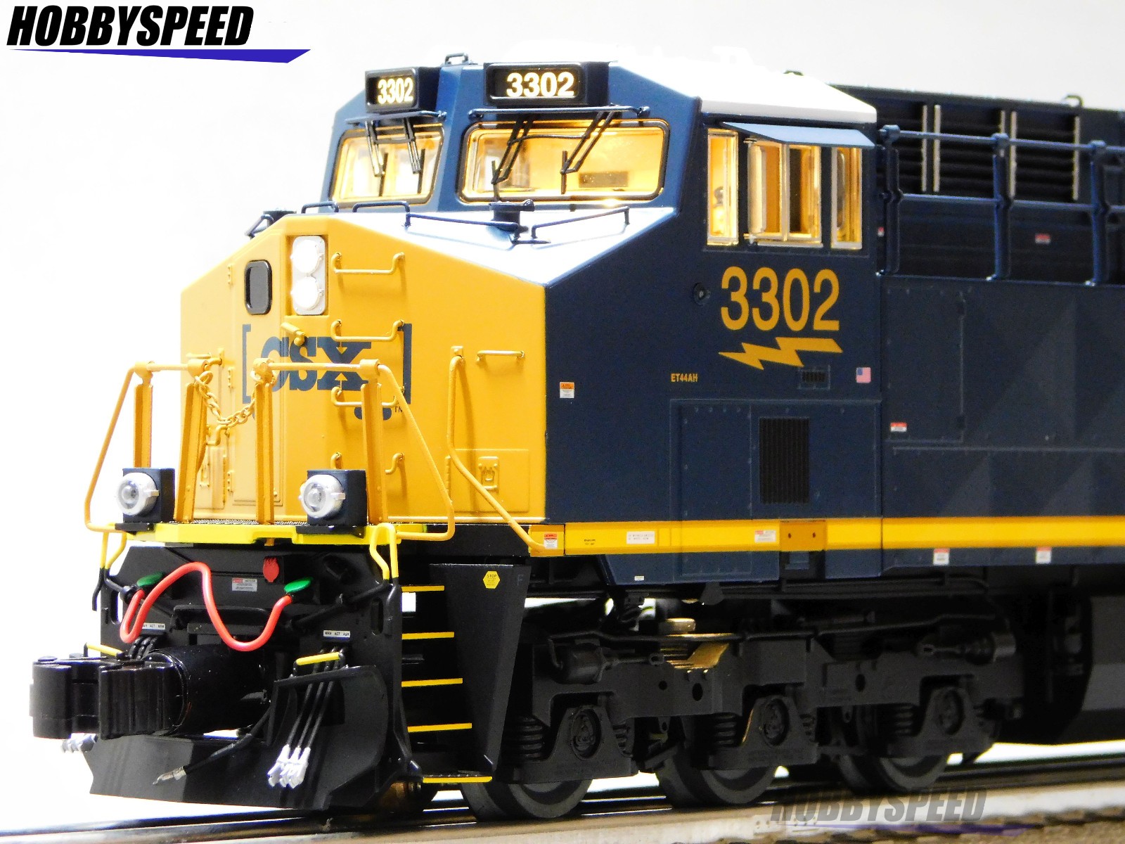 LIONEL BTO CSX LEGACY ET44AC #3302 DIESEL LOCOMOTIVE ENGINE O GAUGE 2533472 NEW