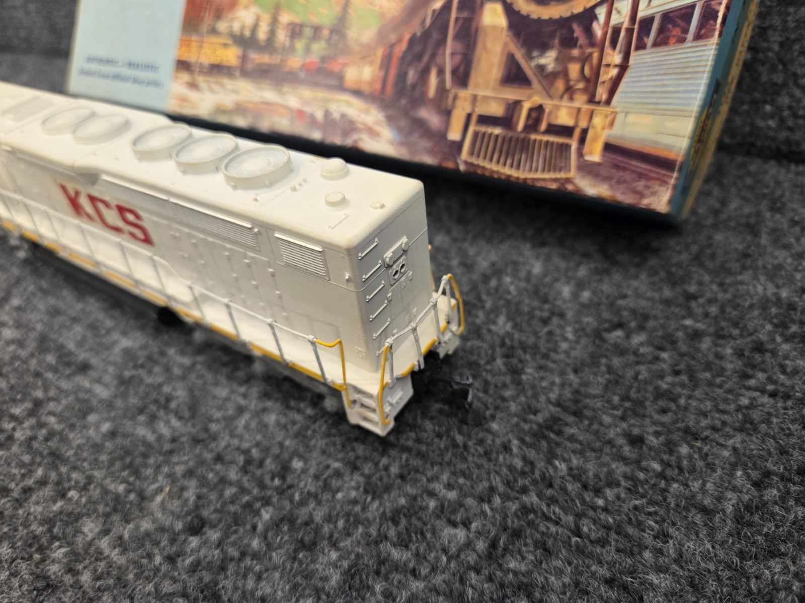 Athearn HO Blue Box Kansas City Southern SD40-2 Engine #647-Unpowered Dummy