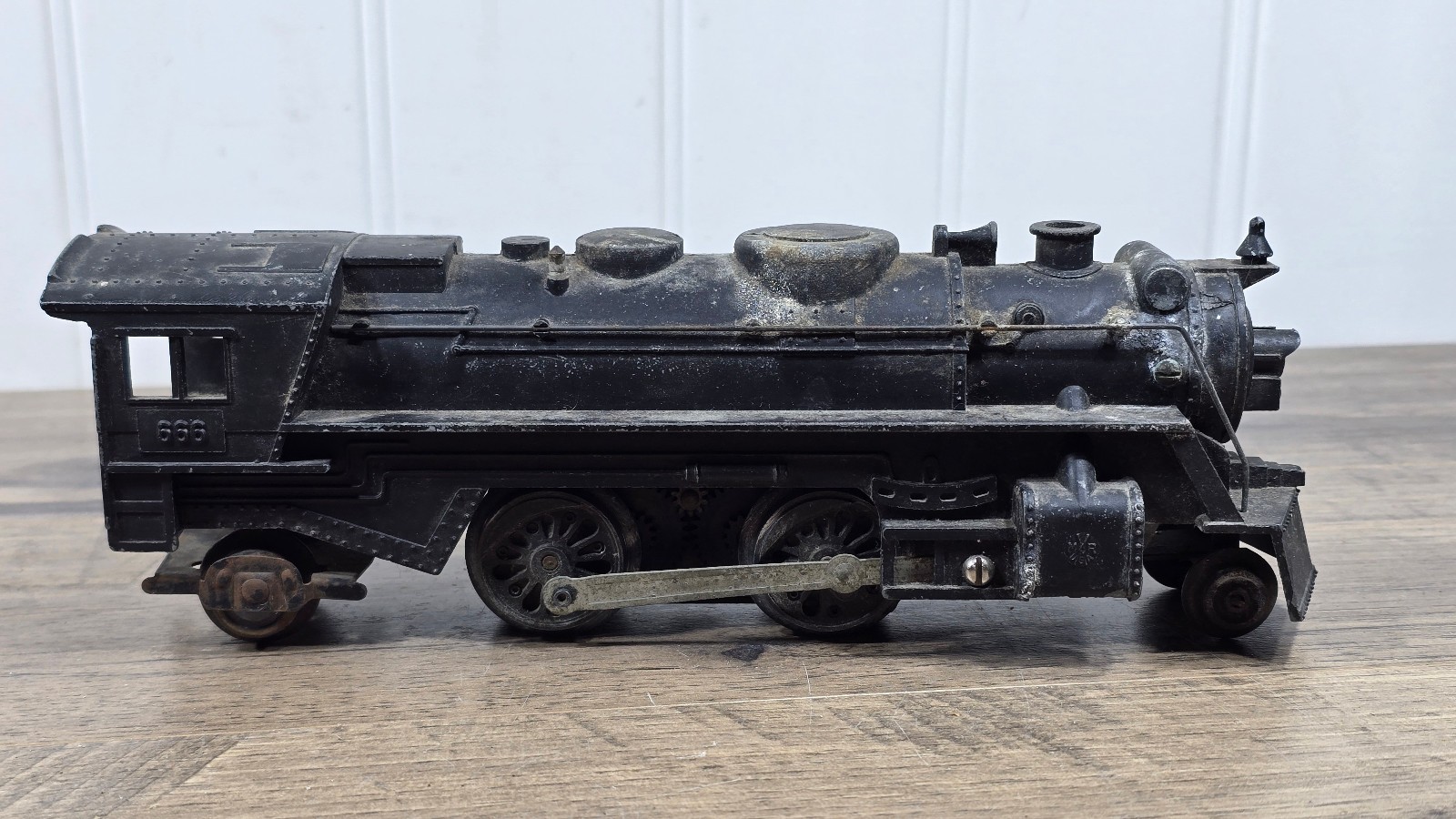 MARX 2-4-2 Cylinder Smoke Loco Double-Reduction 666