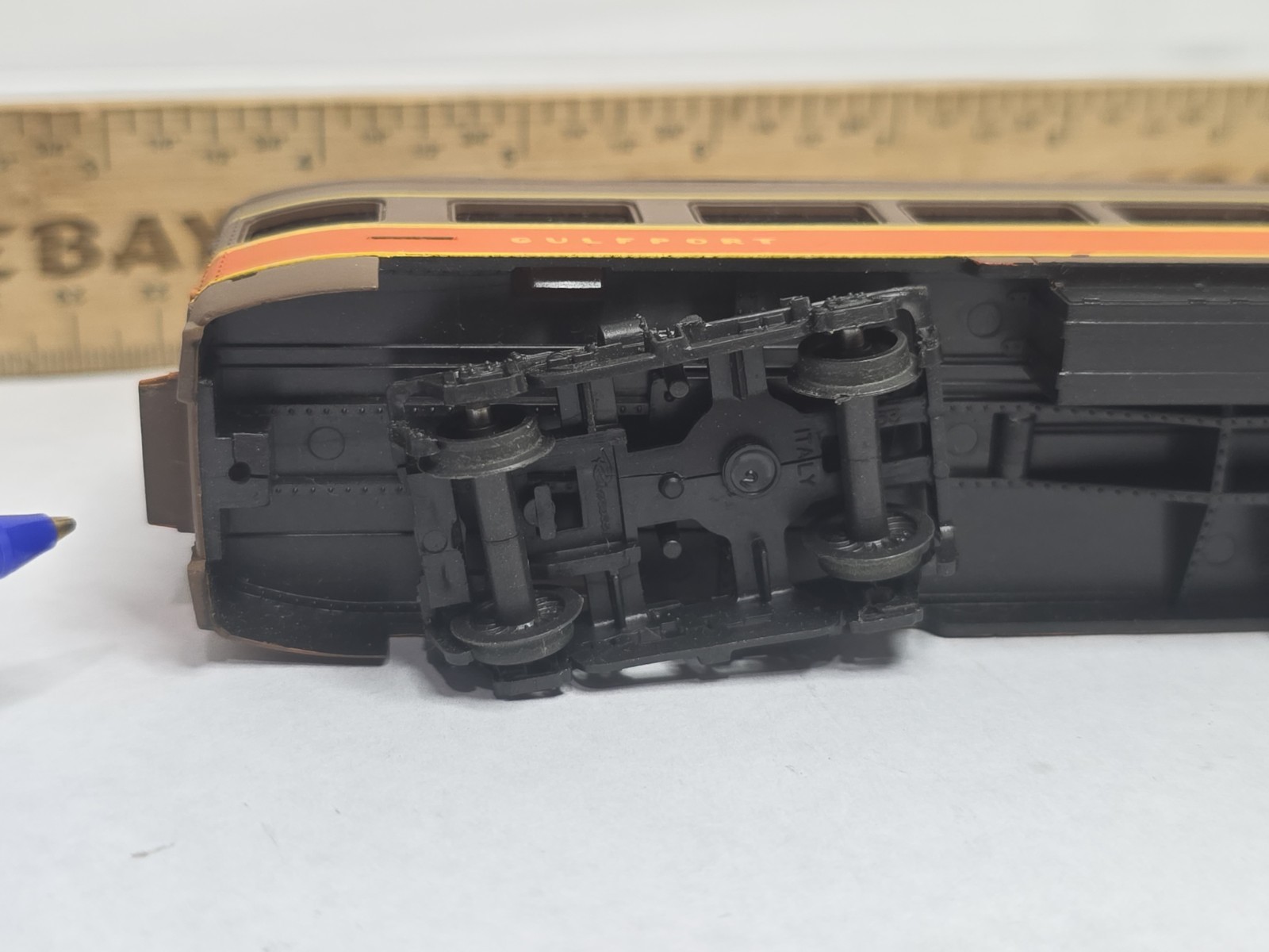 As Is Rivarossi Illinois Central Dummy GM E8 Diesel Loco Observation Car Read De