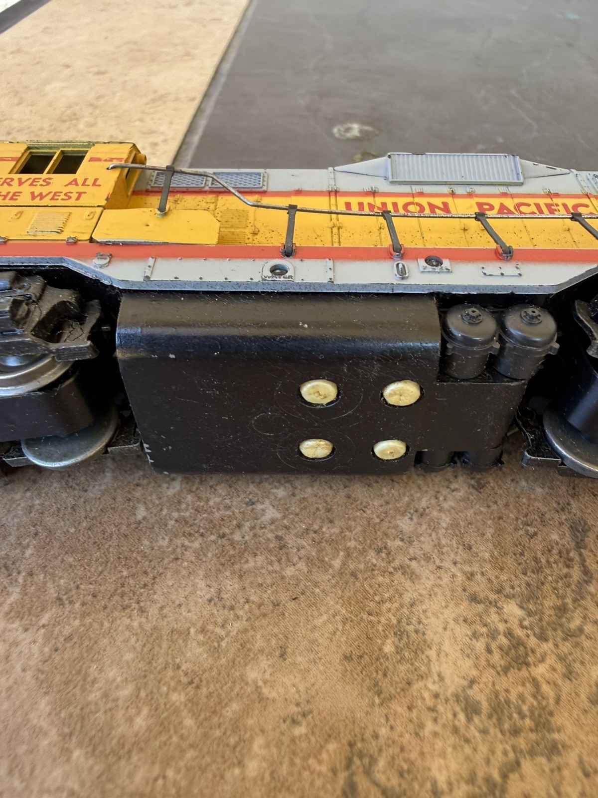 🚂 Vintage Athearn HO Scale Union Pacific EMD GP9 Diesel Locomotive! 🚂 Works!