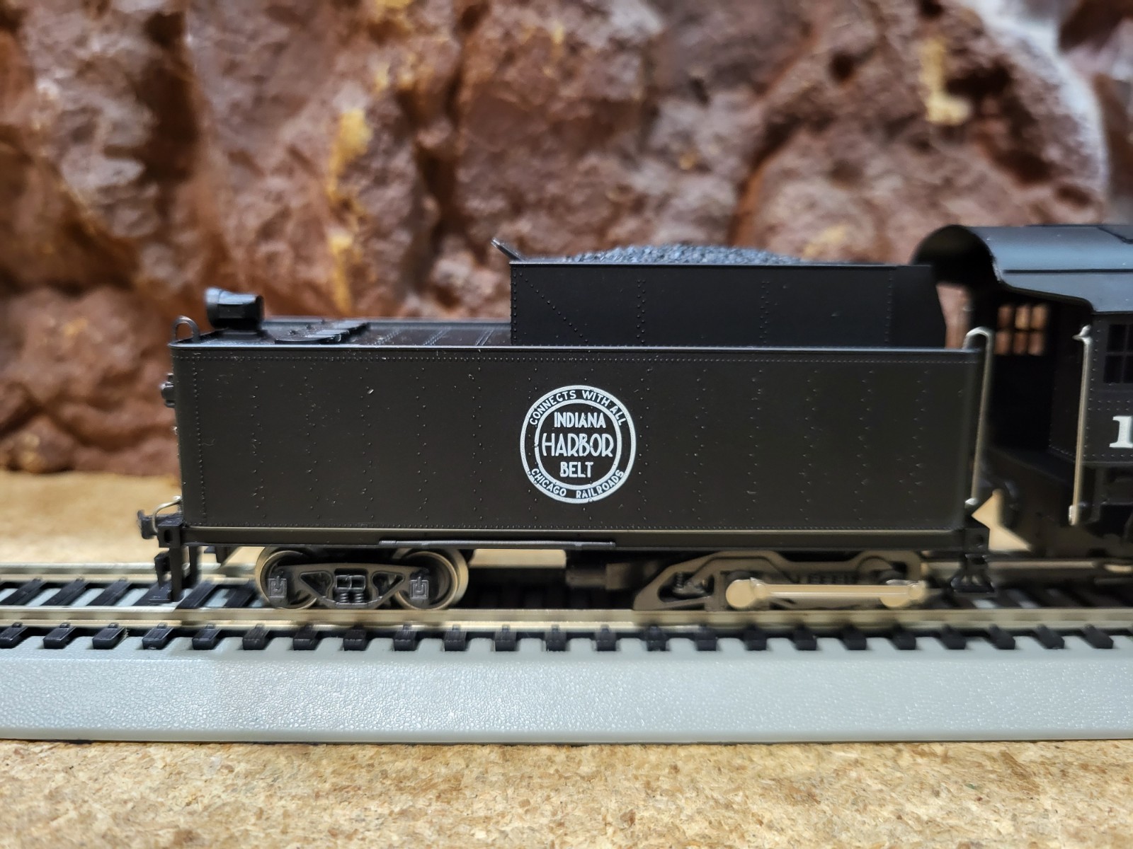 AHM 5083 HO Scale 0-8-0 Locomotive Indian Harbor Belt #102, $7/$3/$15 Ship