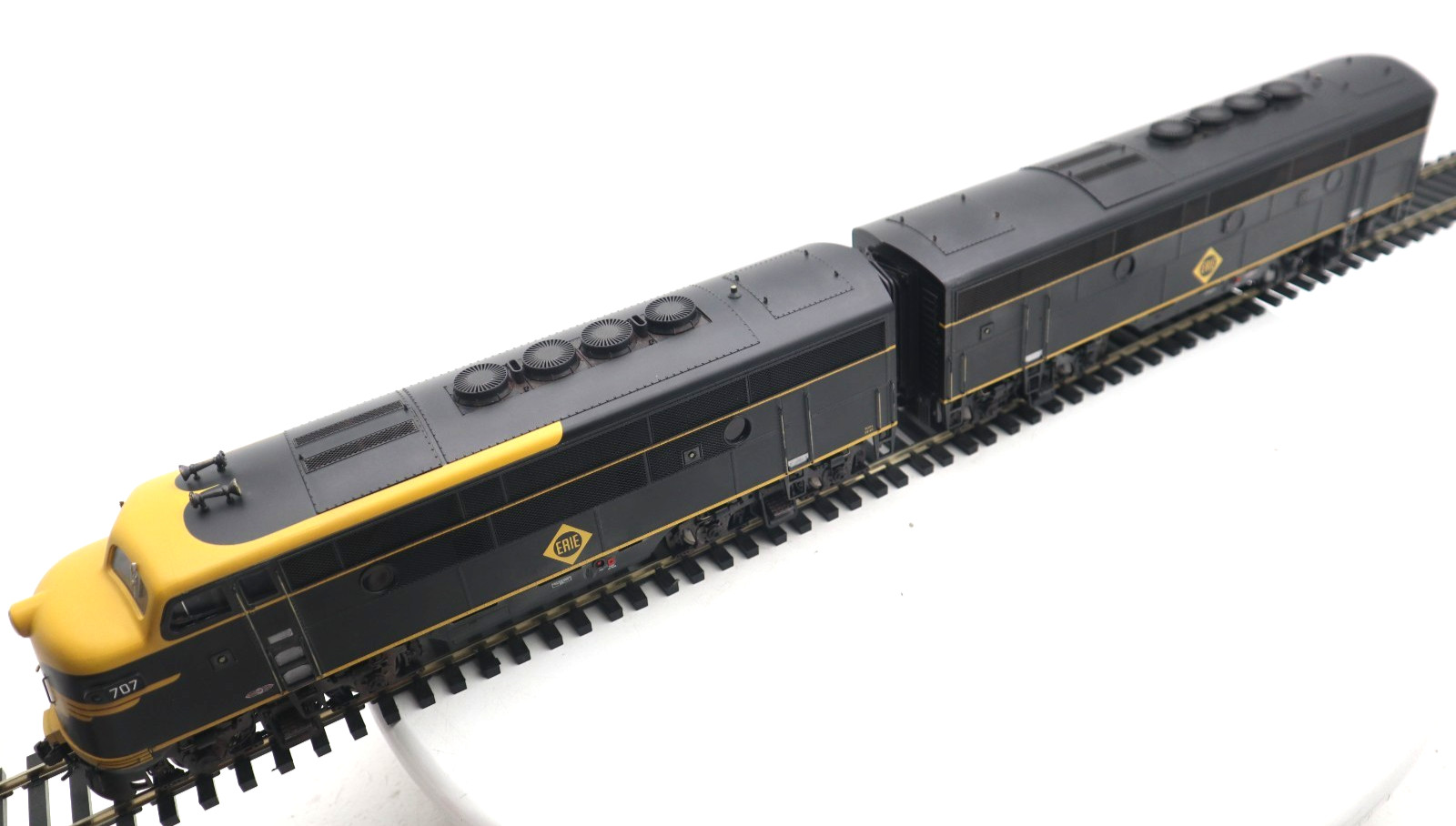 Atlas, Phase II, 2-Rail O, 2682-2, Erie F-3 Diesel Engine #707 AB DCC Set LN /OB