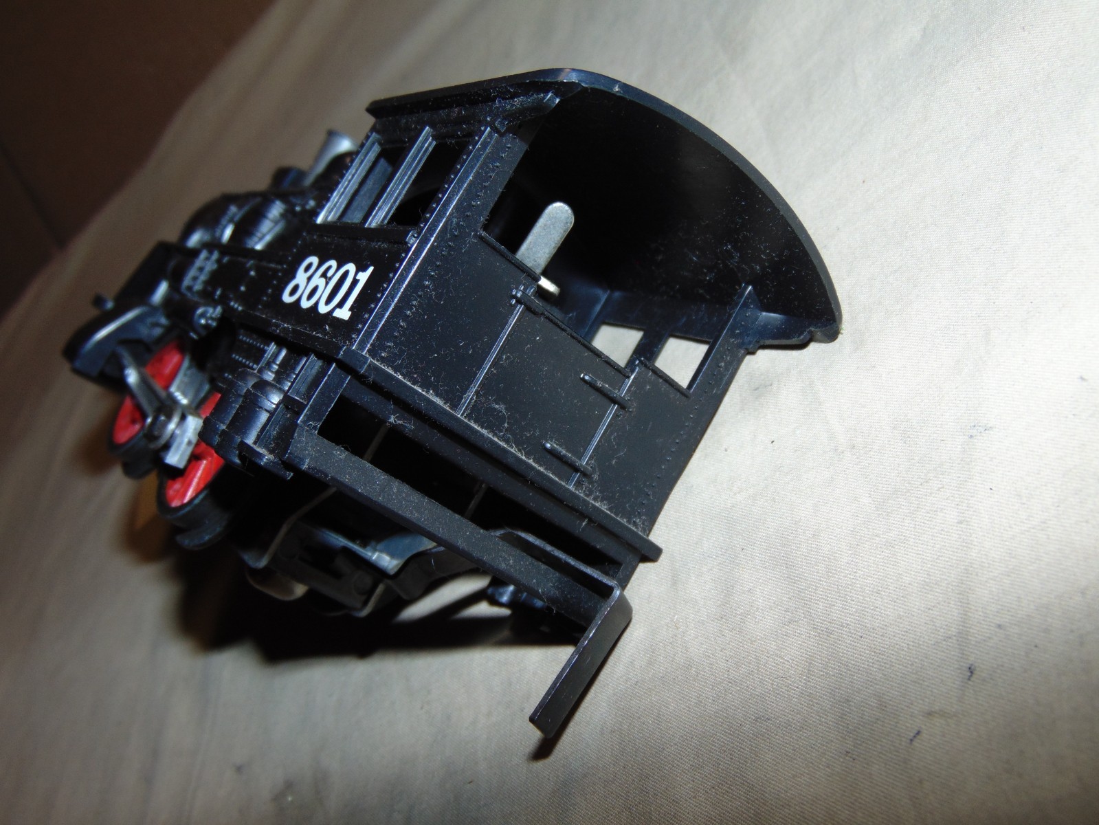 LIONEL O 8601 0-4-0 STEAM ENGINE WITH MANUAL REVERSE #25