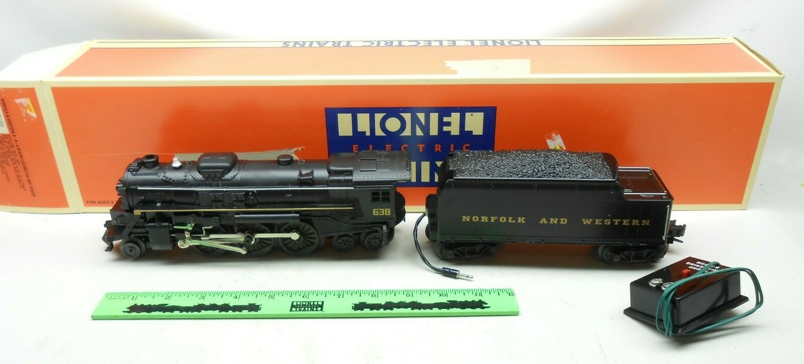 Lionel ~ 6-18638 Norfolk & Western 2-6-4 Steam Locomotive and Tender
