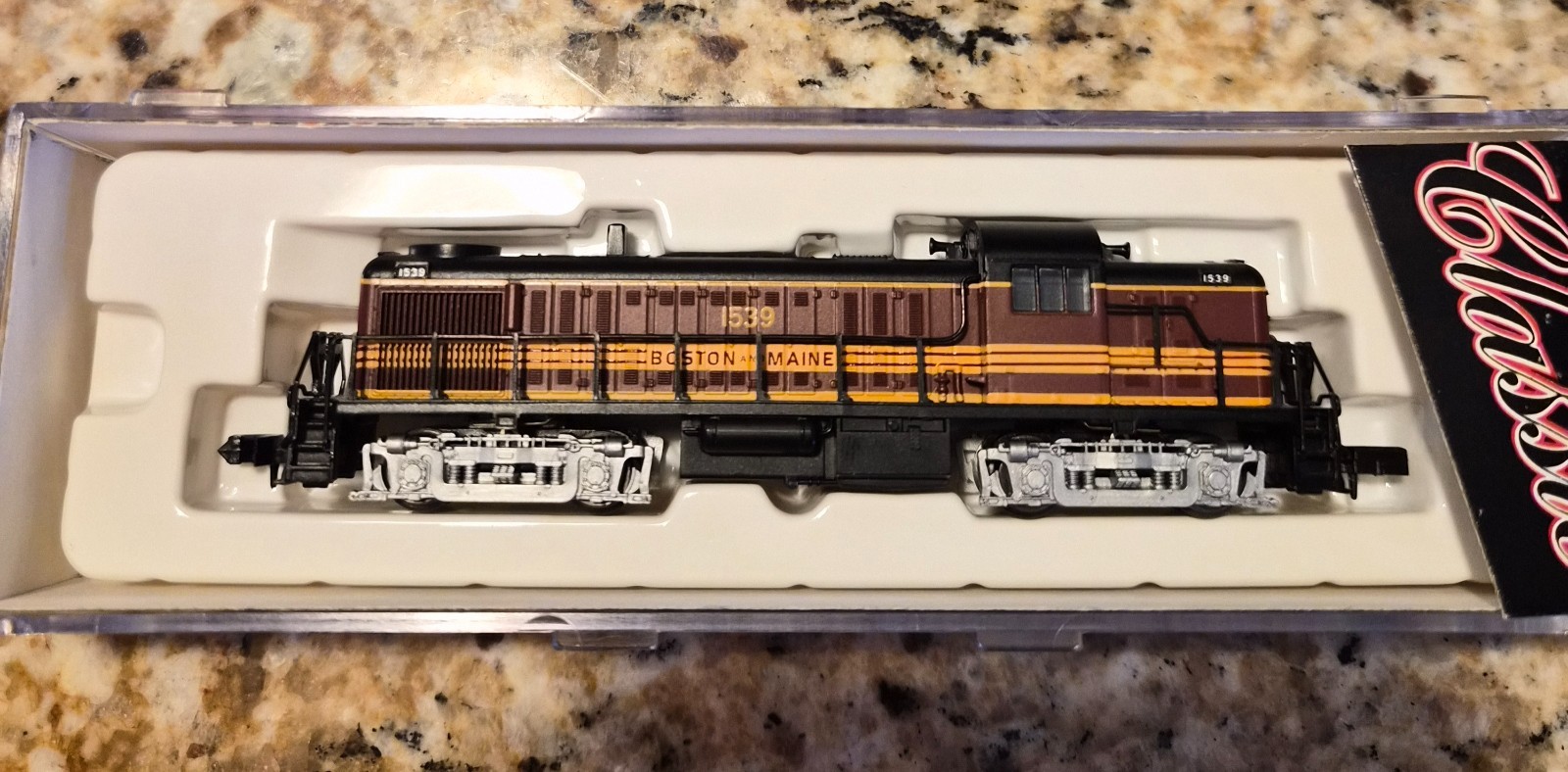 N Scale ATLAS Classic #42020 RS-3 Loco Boston & Maine #1539, Track Tested In Box