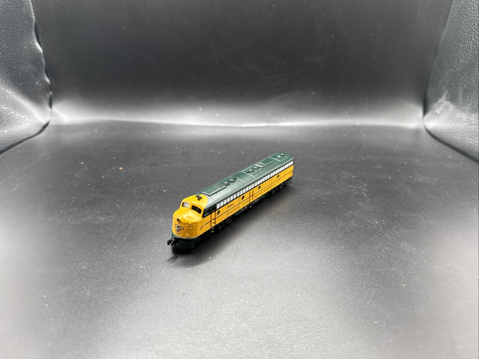 N scale Life Like E7A Chicago & North Western C&NW #5009A 7005 READ